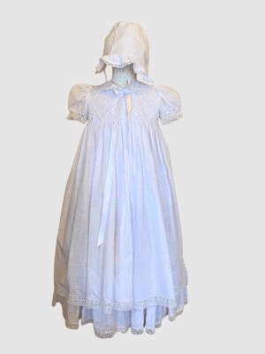 Mandrião Longo com Touca para Batizado – Bordado Smock Manual e Detalhes em Renda